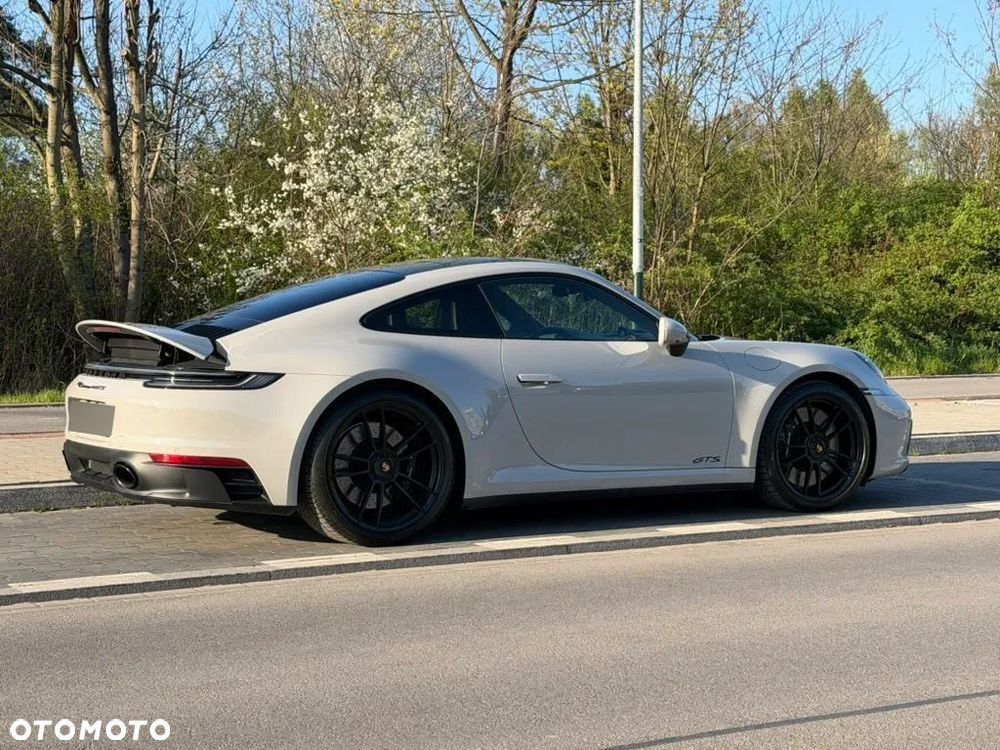 Porsche 911 2023 photo 3