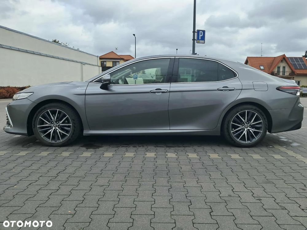 Toyota Camry 2.5 Hybrid Executive CVT - 3