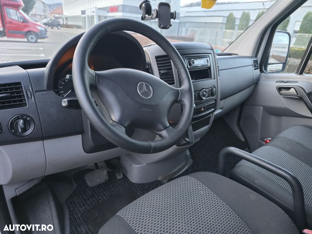 Mercedes-Benz Sprinter - 5