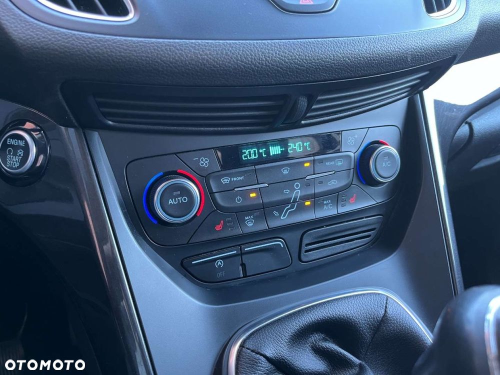 Ford Grand C-MAX - 19