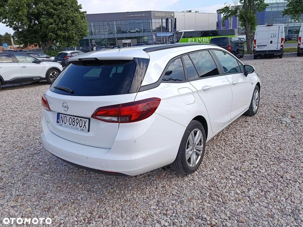Opel Astra 1.2 T Elegance S&S - 4