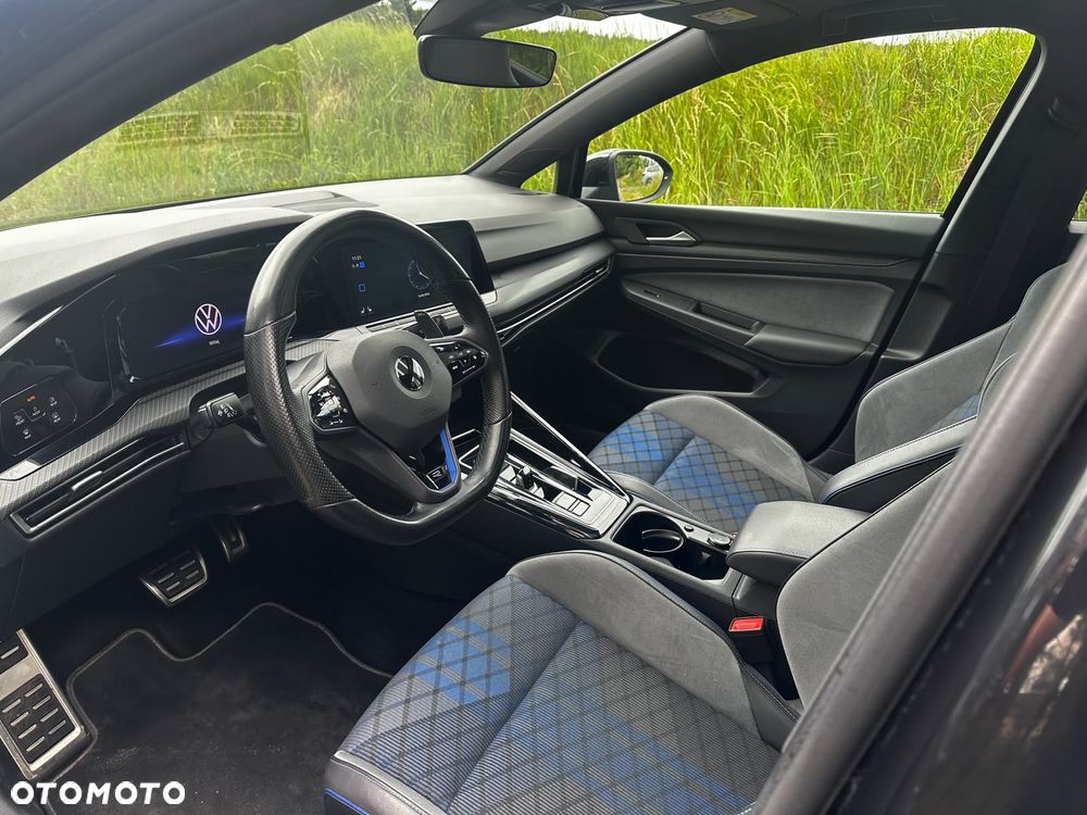 Volkswagen Golf - 14