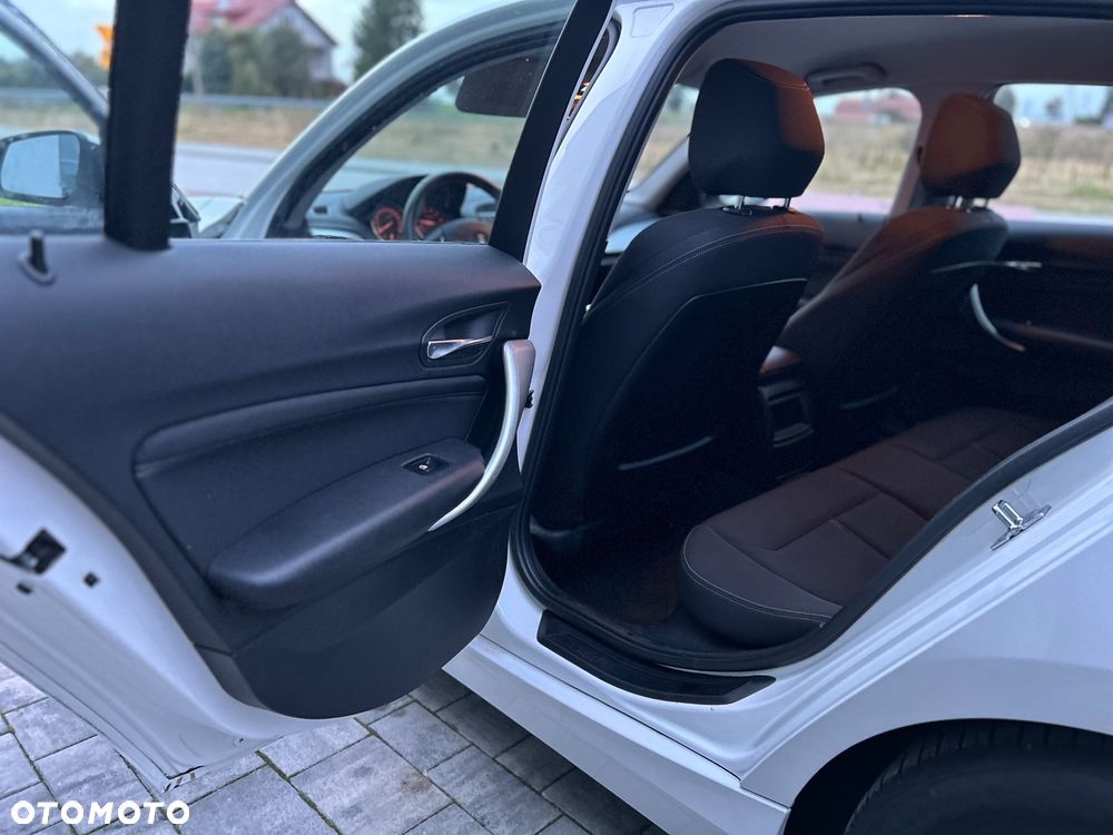 BMW Seria 1 116i Sport Line - 27