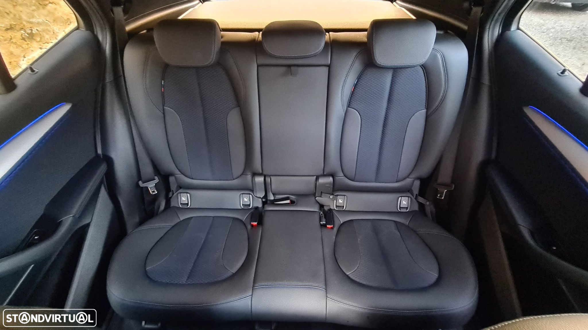 BMW X2 18 d sDrive Auto Pack M - 39