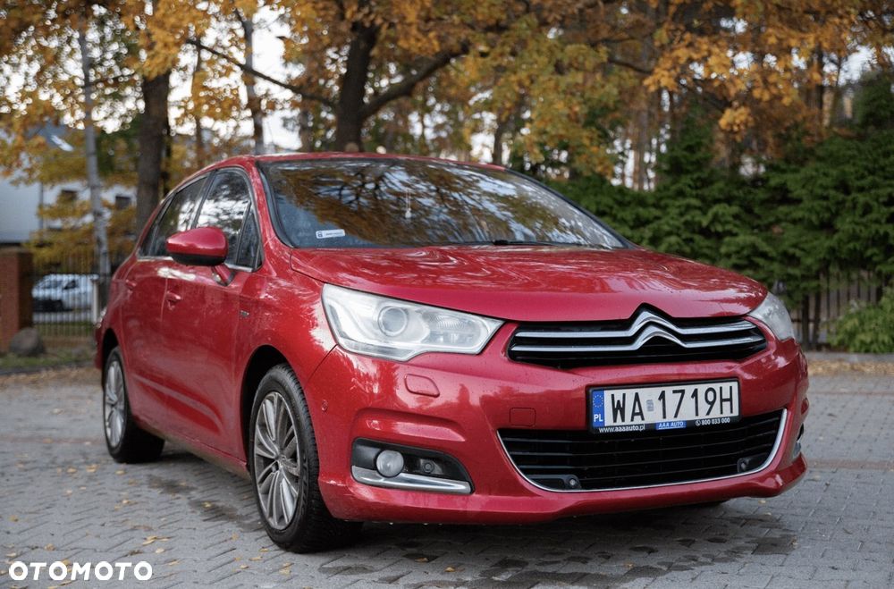 Citroen C4 2011 photo 2