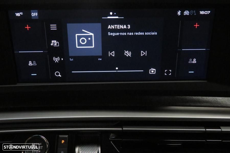 Peugeot 5008 1.2 Hybrid Allure e-DCS6 - 17