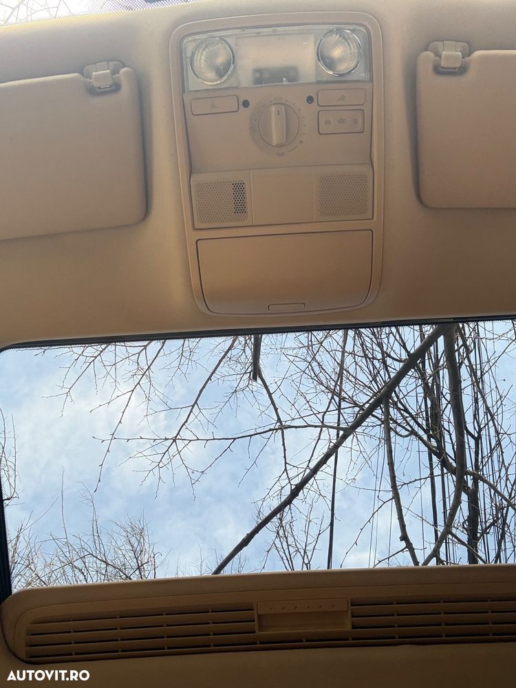 Volkswagen Golf 1.9 TDI DSG Individual - 6