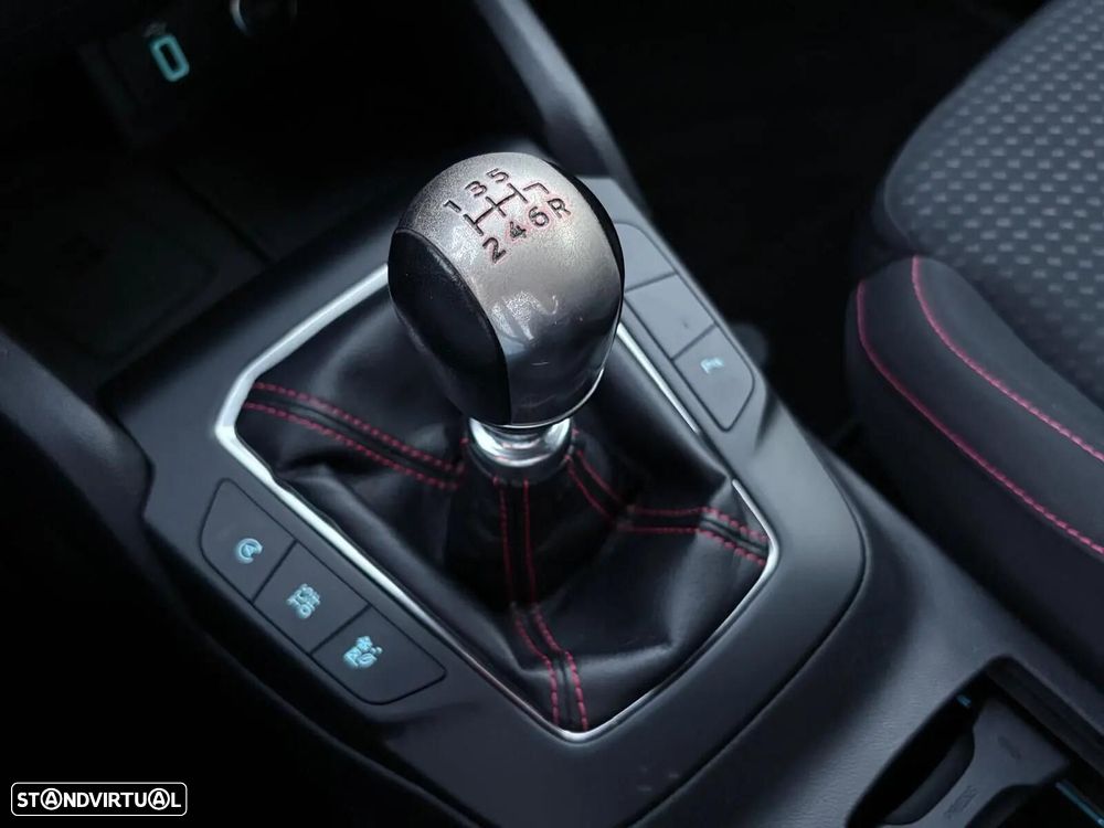 Ford Focus SW 1.0 EcoBoost ST-Line - 52