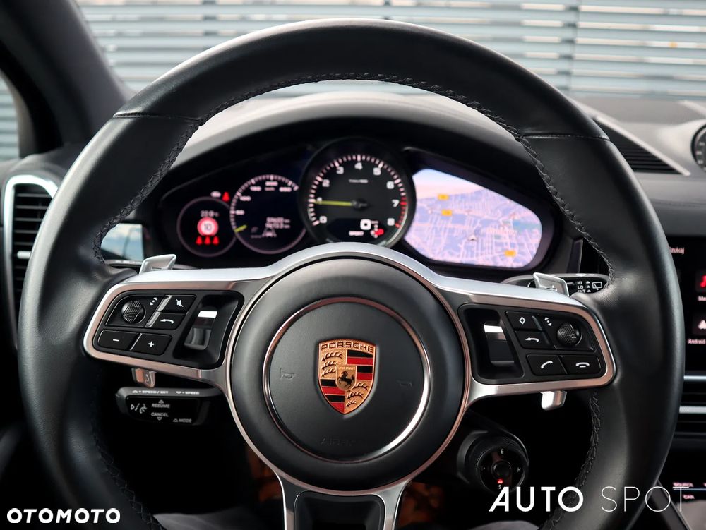 Porsche Cayenne E-Hybrid - 18