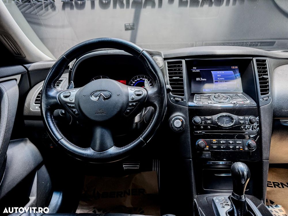 Infiniti FX 30 FX30d AWD Aut. S - 17