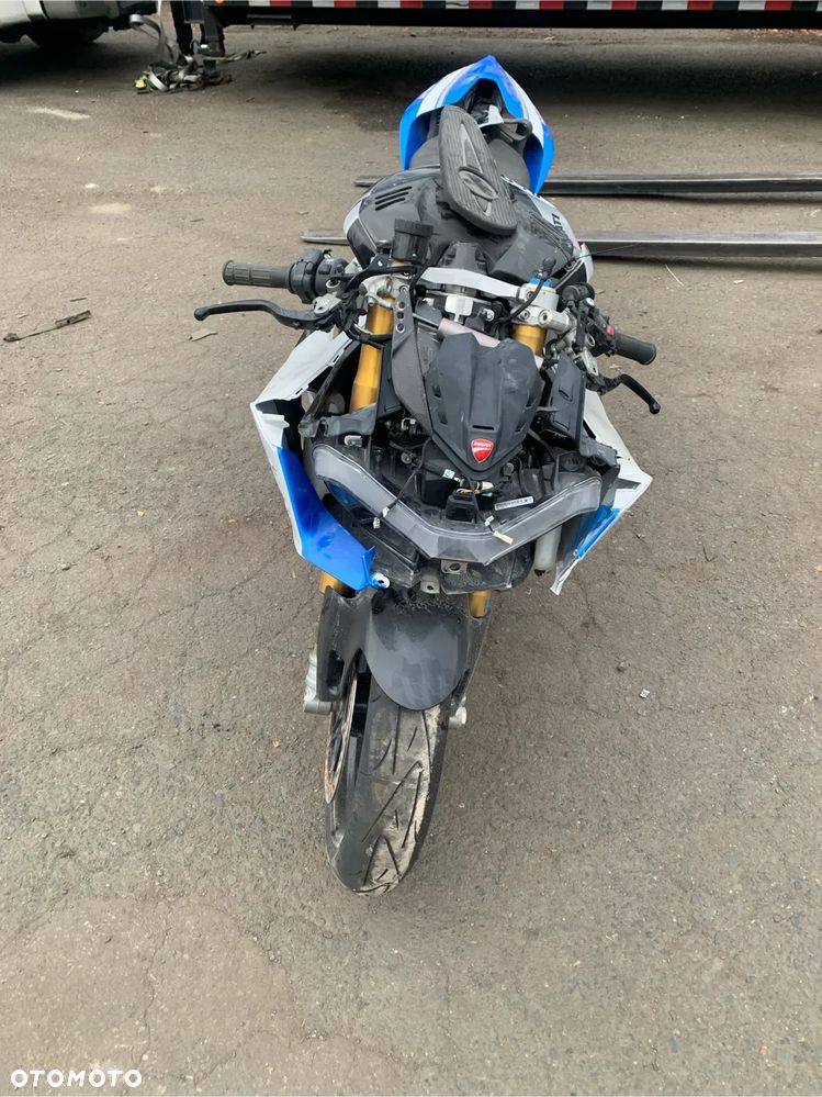 Ducati Panigale V4S - 11
