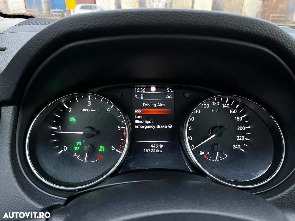 Nissan Qashqai 1.6 DCI Start/Stop Tekna - 22