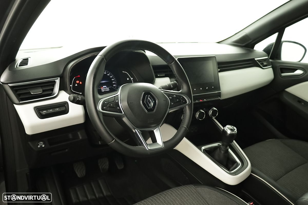 Renault Clio 1.0 TCe Techno Bi-Fuel - 7