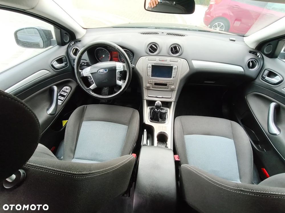 Ford Mondeo 2.0 TDCi Titanium - 8