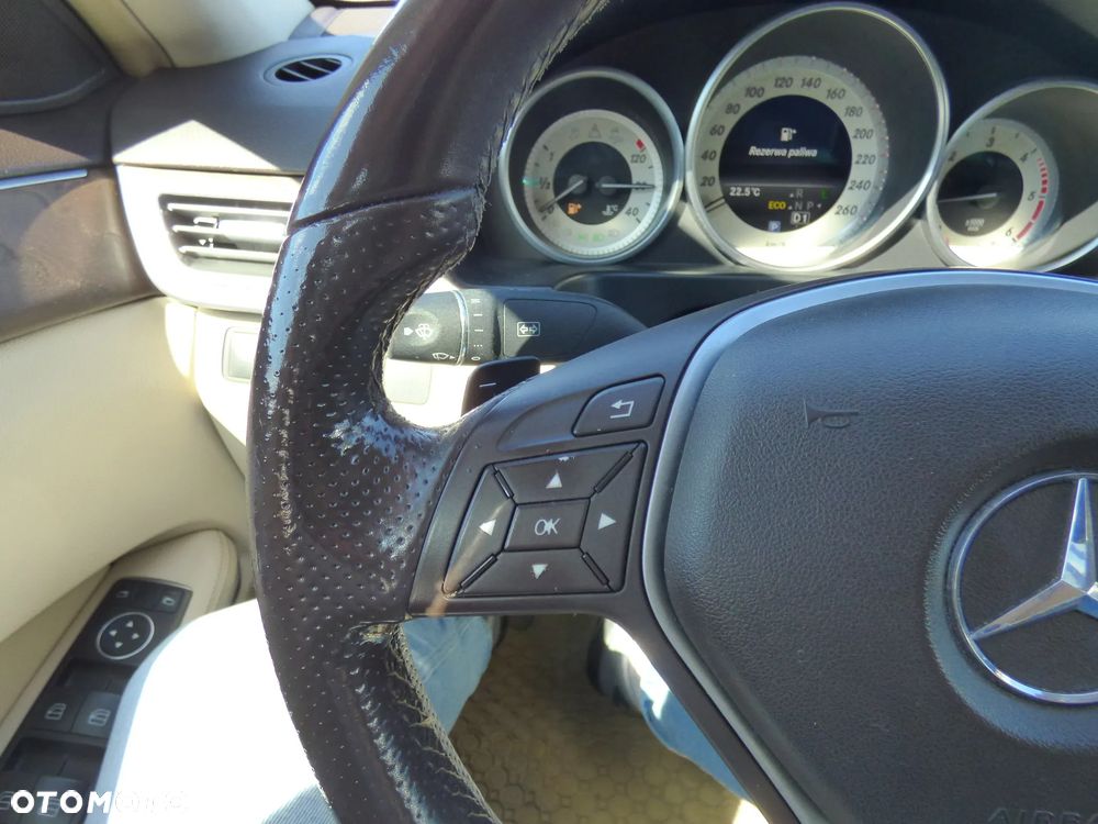 Mercedes-Benz Klasa E 220 BlueTEC 4-Matic Avantgarde - 12