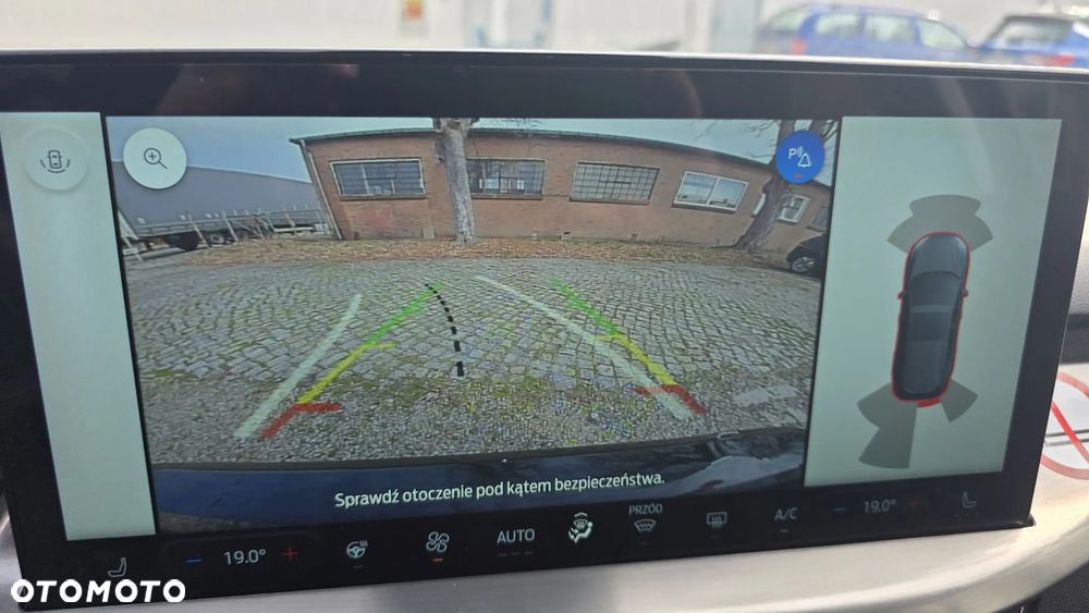 Ford Focus 1.0 EcoBoost Hybrid TITANIUM DESIGN - 13