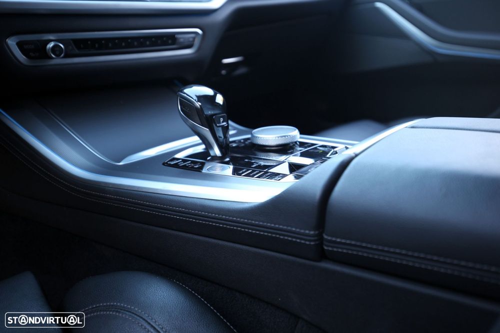 BMW X5 45 e xDrive Pack M - 41