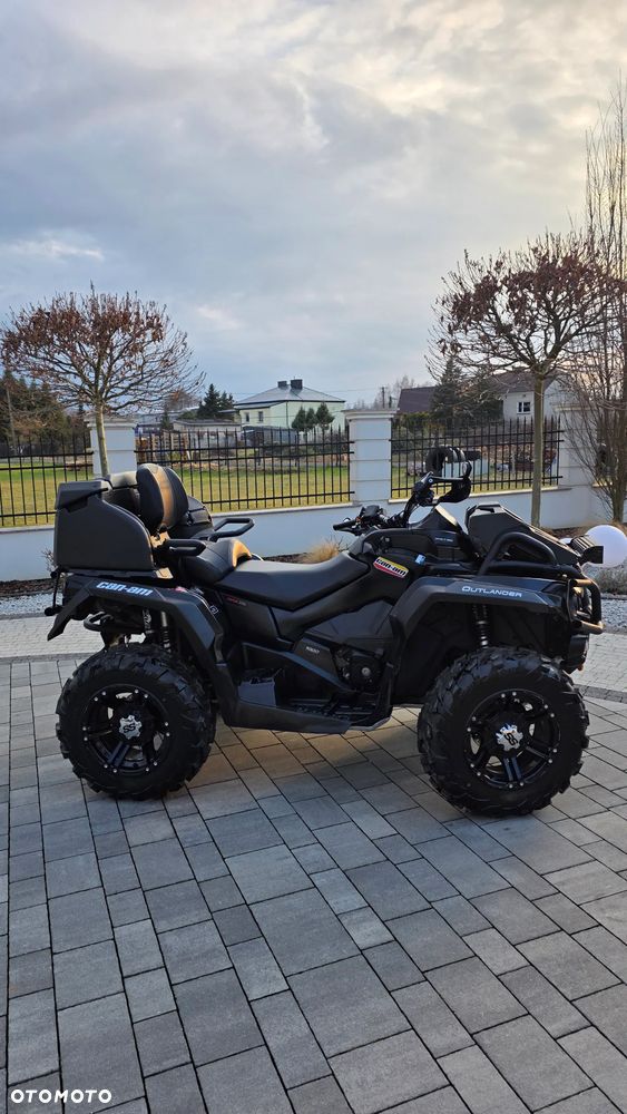Can-Am Outlander Max - 3