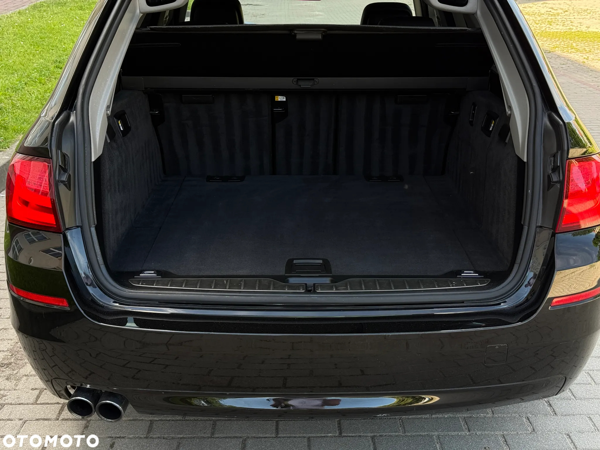 BMW Seria 5 520d Touring - 38
