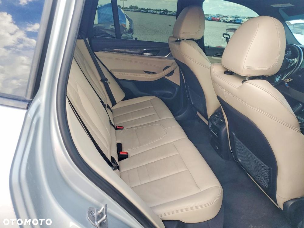 BMW X3 - 10