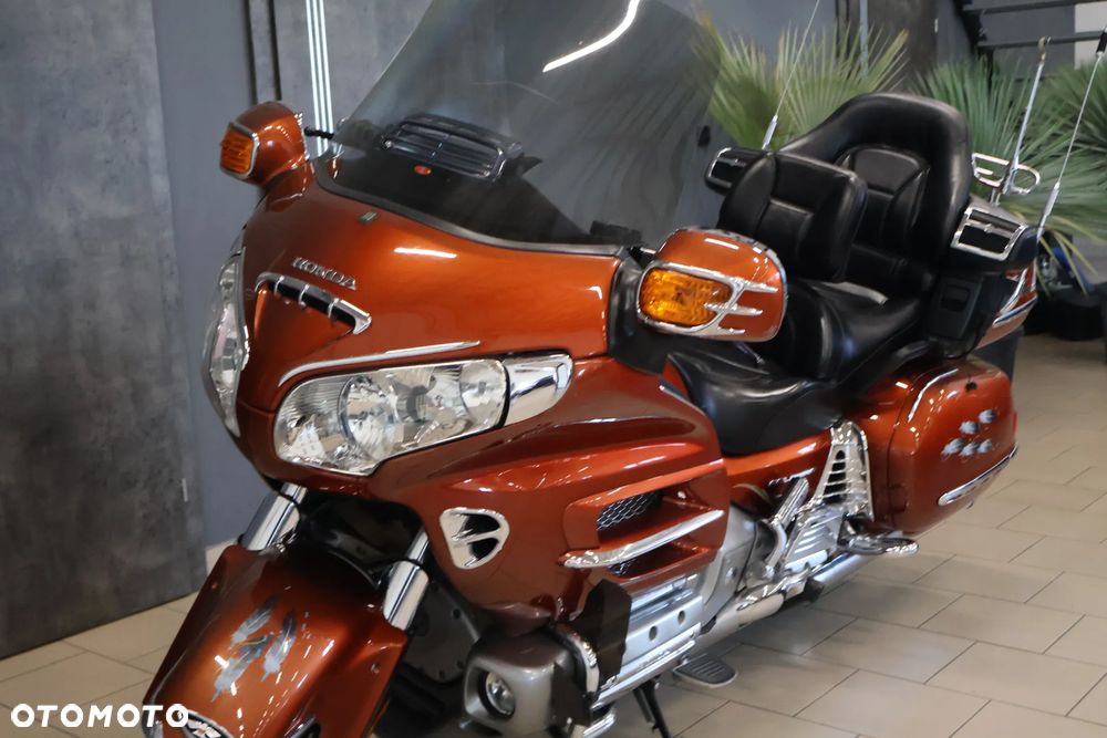 Honda GL - 16