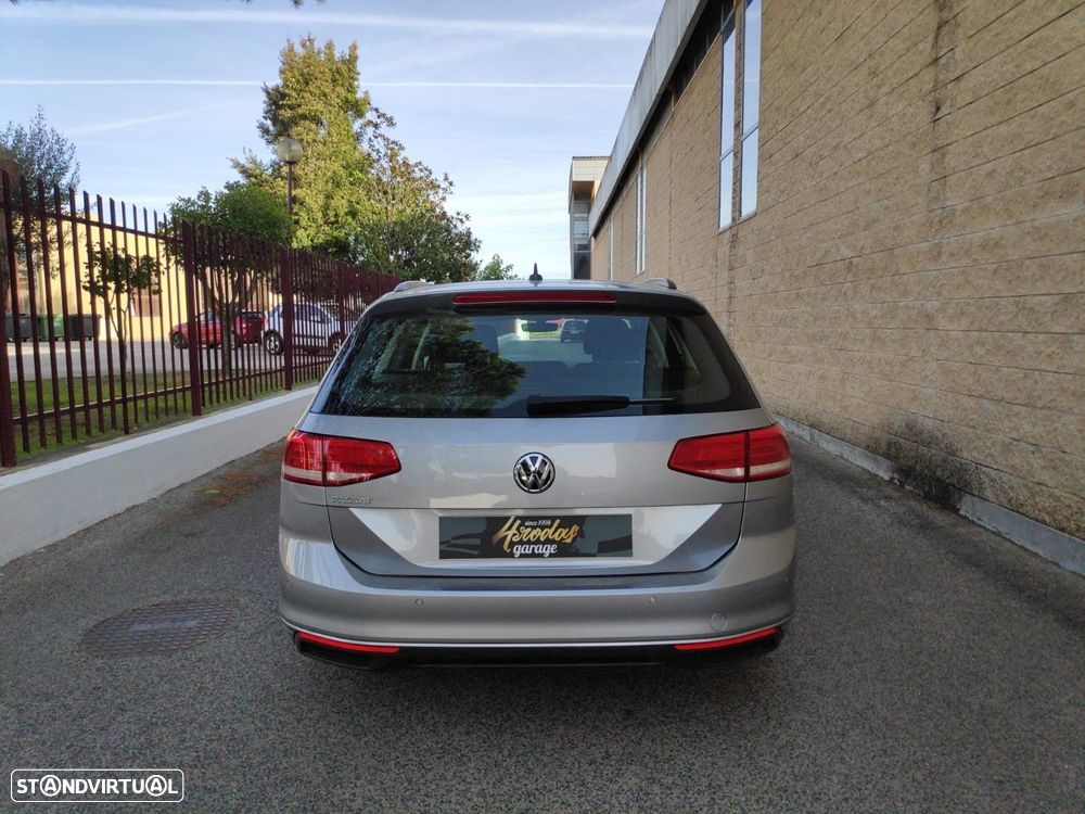 VW Passat Variant 1.6 TDI Confortline DSG - 7