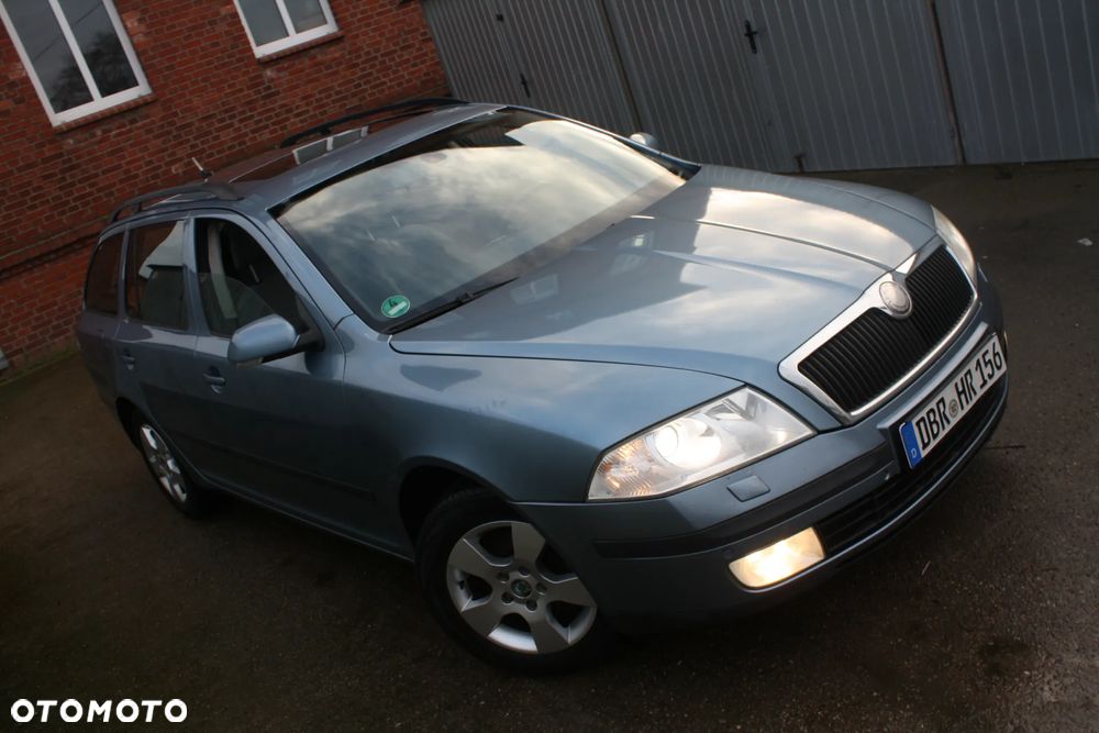 Skoda Octavia 2.0 TDI DPF DSG Ambiente - 9
