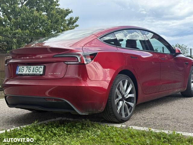 Tesla Model 3 - 7