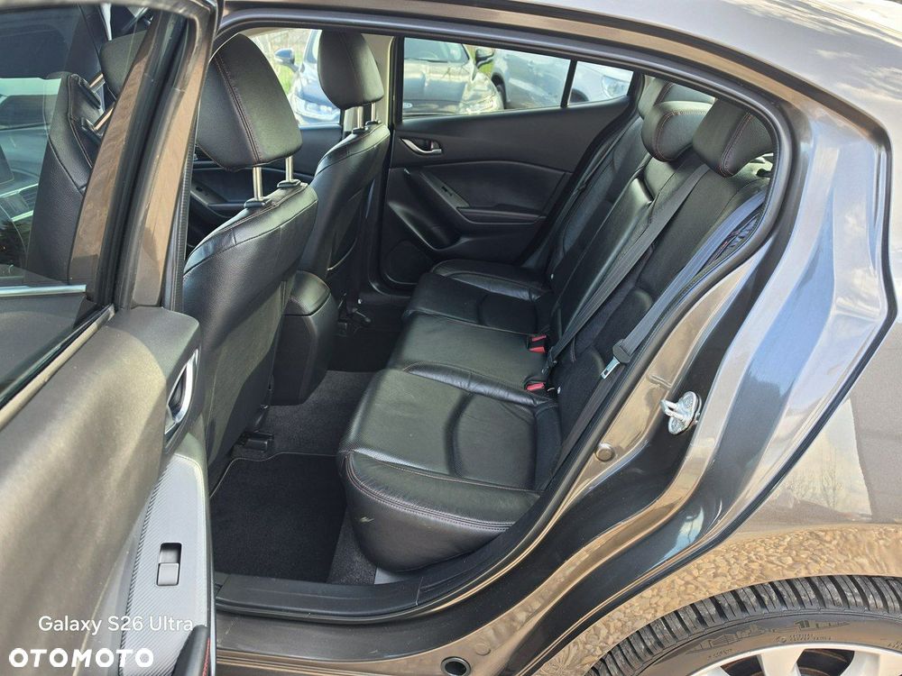 Mazda 3 - 30