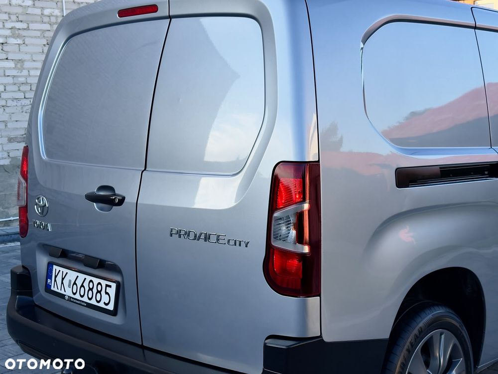 Toyota Proace City L2 Długi Salon Polska BEZWYPADKOWA Serwisowana FVAT23% ZADBANY OKAZJA - 15