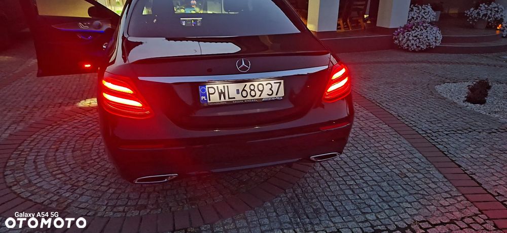 Mercedes-Benz Klasa E 220 d 4Matic 9G-TRONIC AMG Line - 19