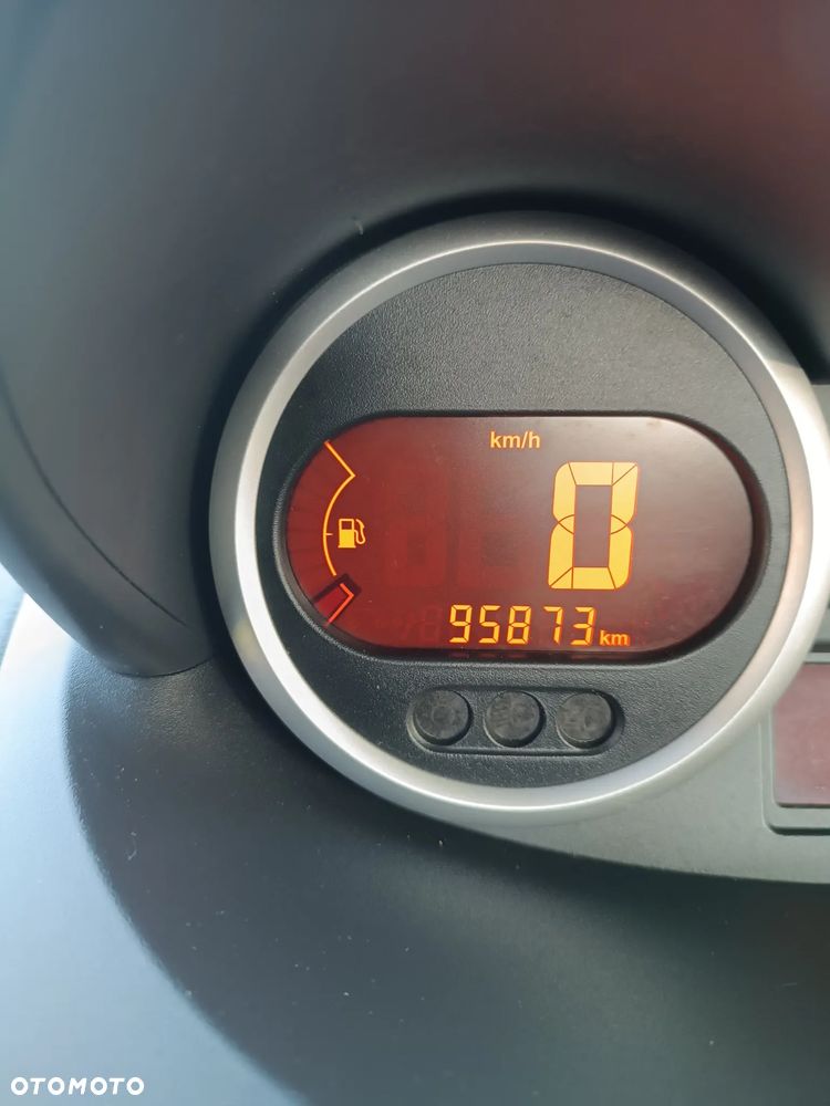 Renault Twingo 1.2 16V Elysee - 3