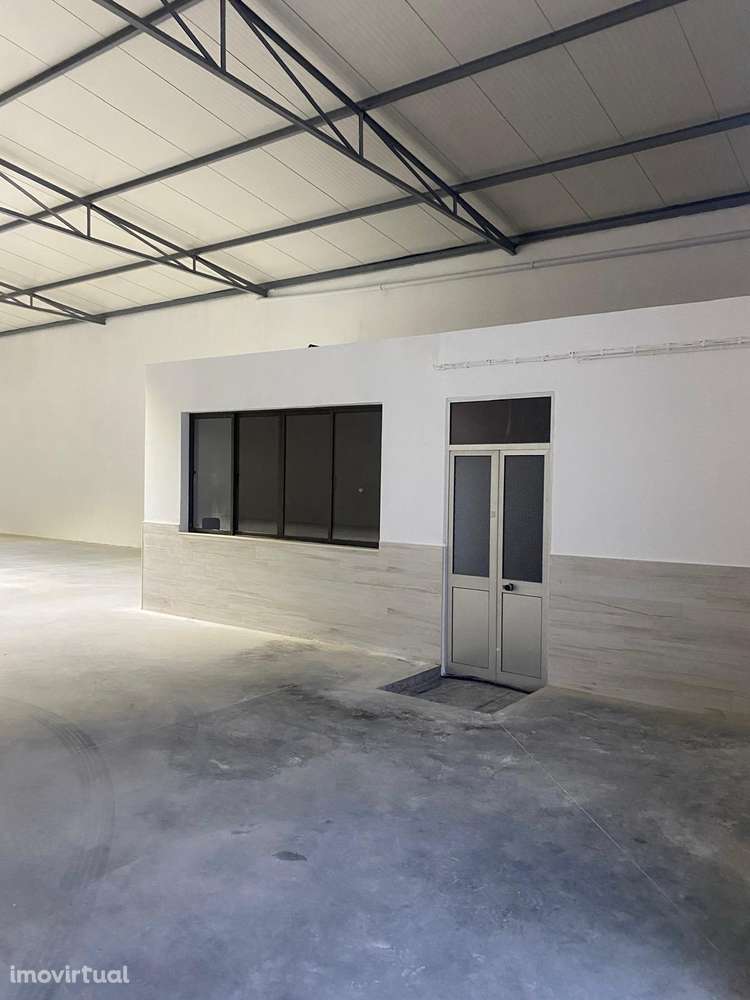 Armazém, 1 000 m², Beja (Salvador e Santa Maria da Feira) - Grande imagem: 5/9