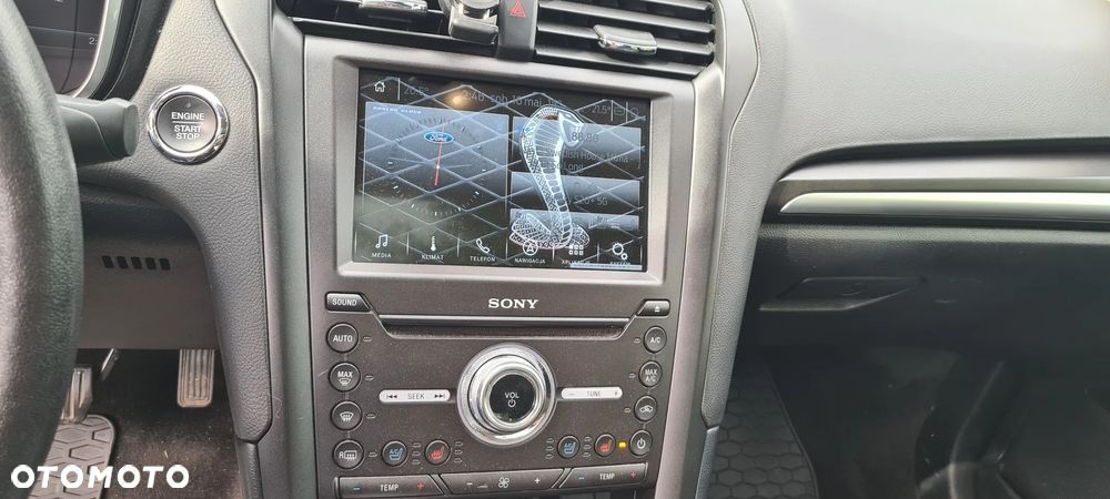 Ford Fusion 2.0 EcoBoost Titanium - 14