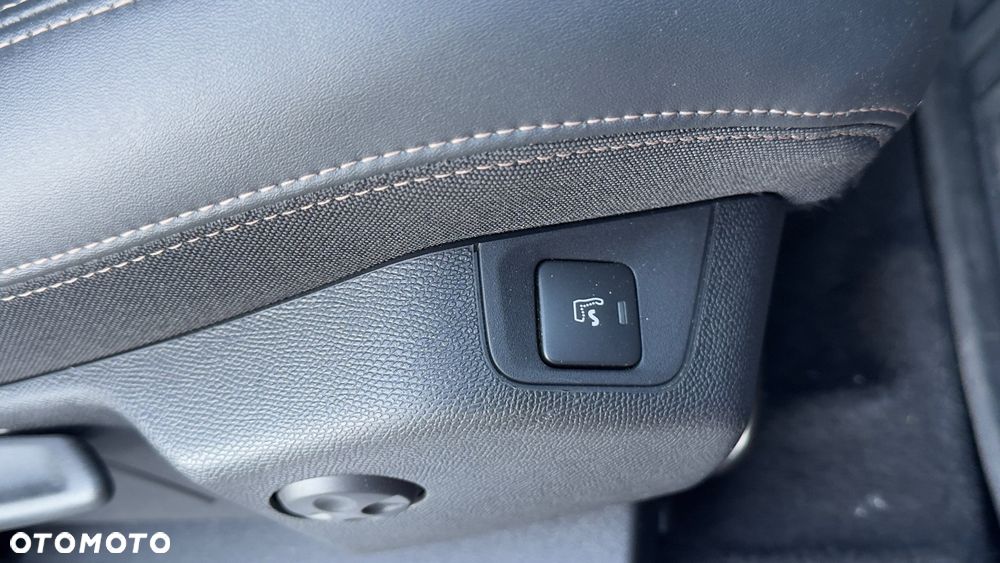 Peugeot 3008 PureTech 180 Stop & Start GPF EAT8 Crossway - 26