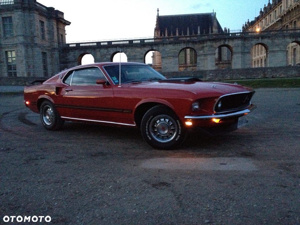 Ford Mustang - 7