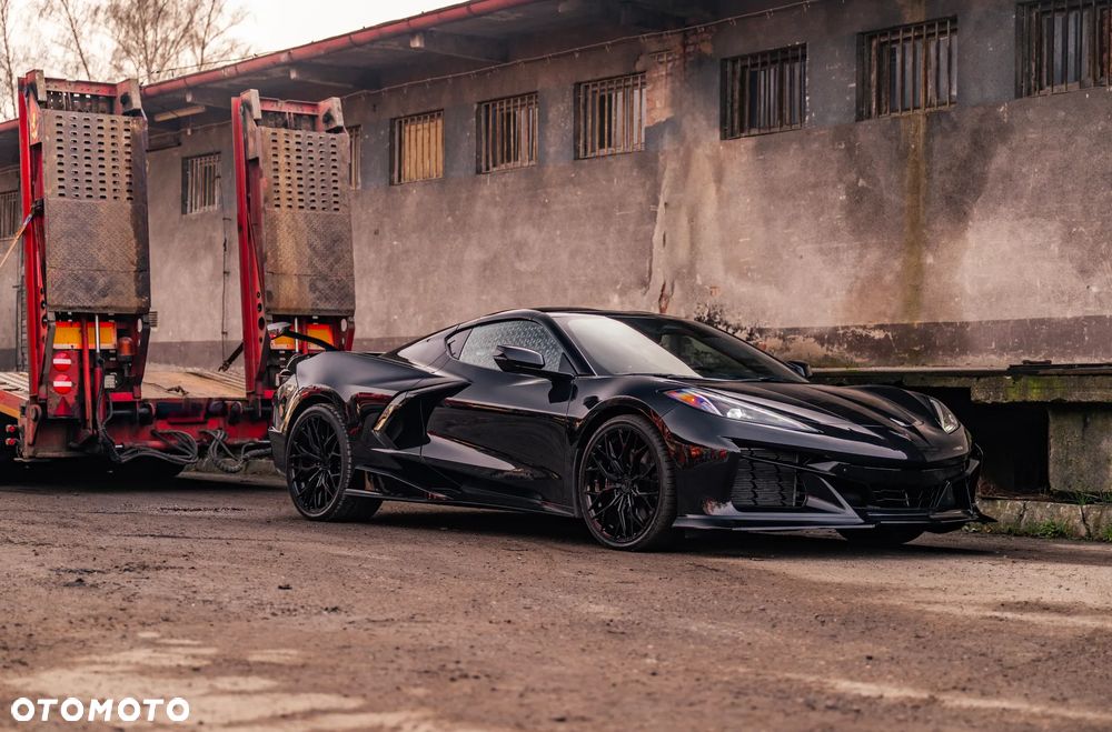 Chevrolet Corvette - 2