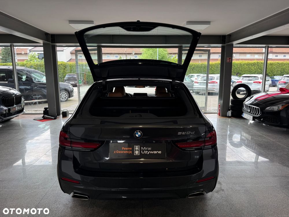 BMW Seria 5 520d M Sport sport - 10