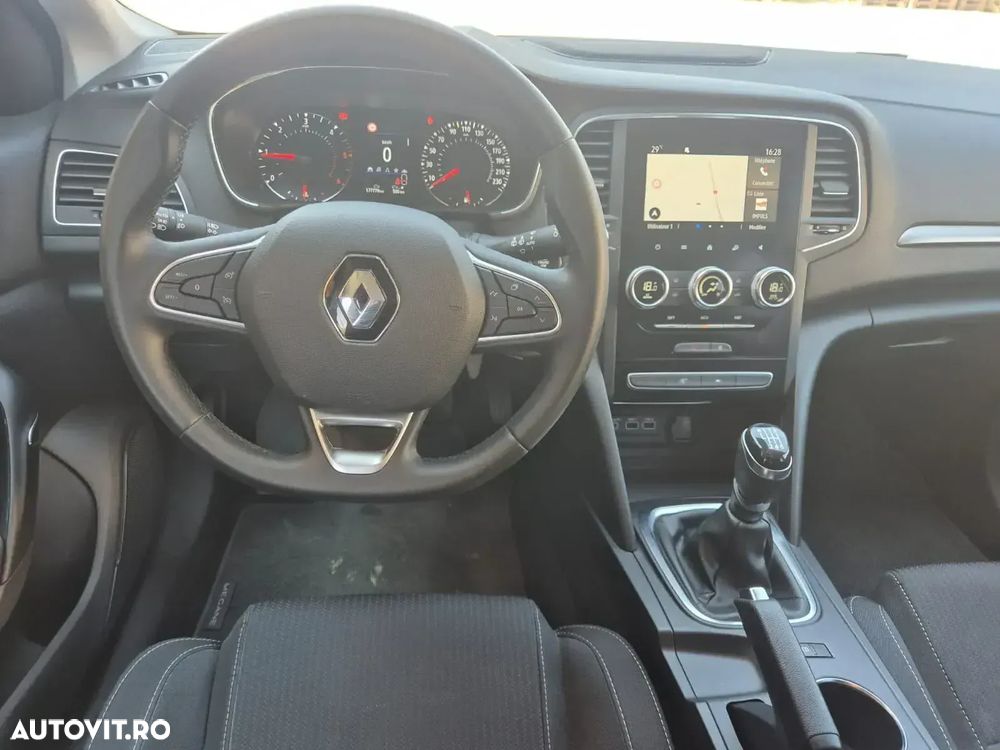 Renault Megane - 5