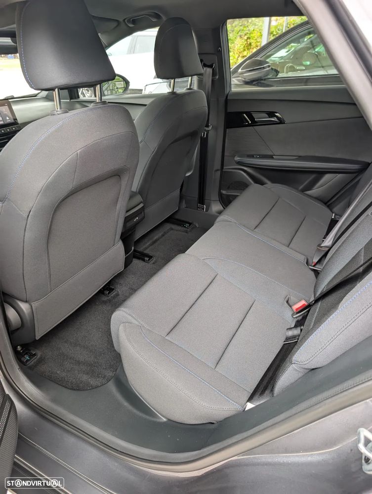 MG MG4 51 kWh Standard - 11