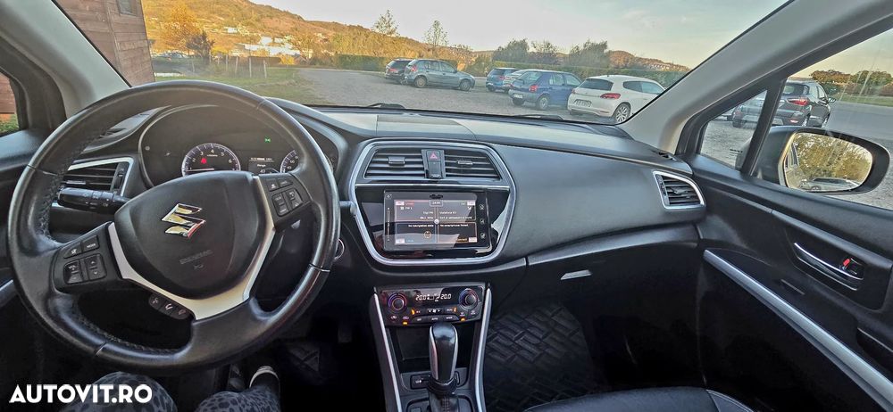 Suzuki SX4 - 10