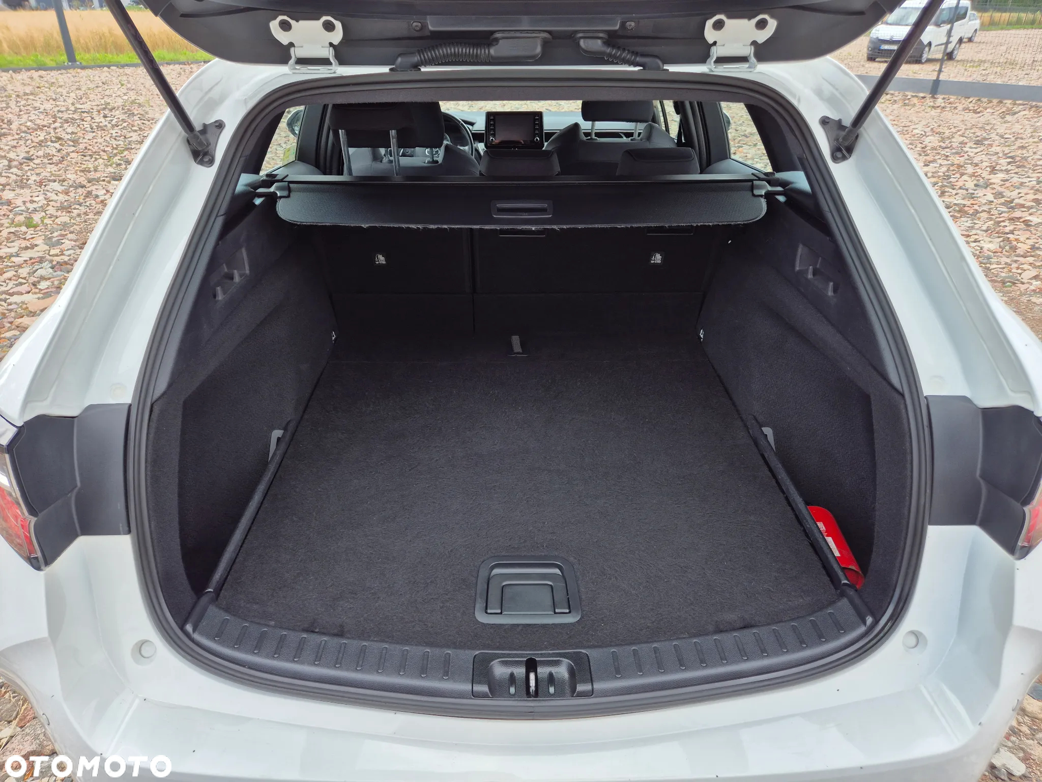 Toyota Corolla 1.8 Hybrid GPF Active - 17