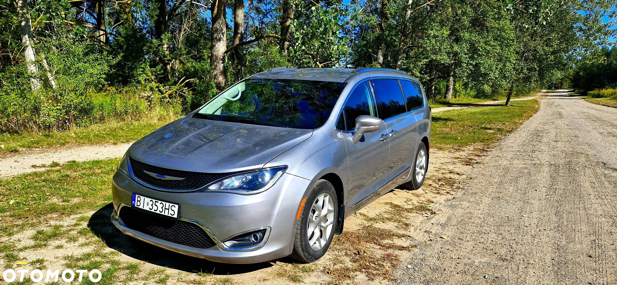 Chrysler Pacifica - 1