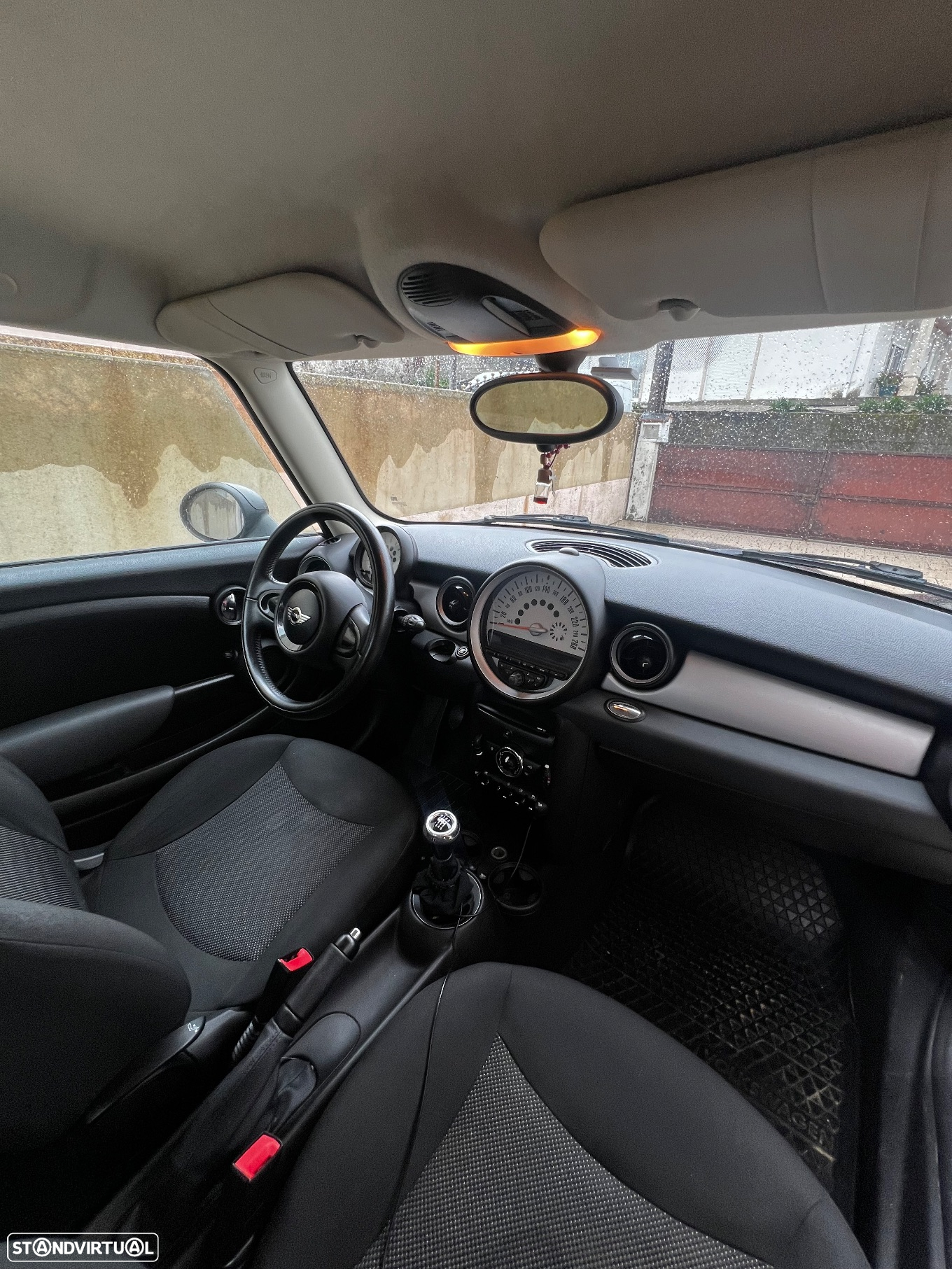 MINI 3 Portas One 1.6 - 6