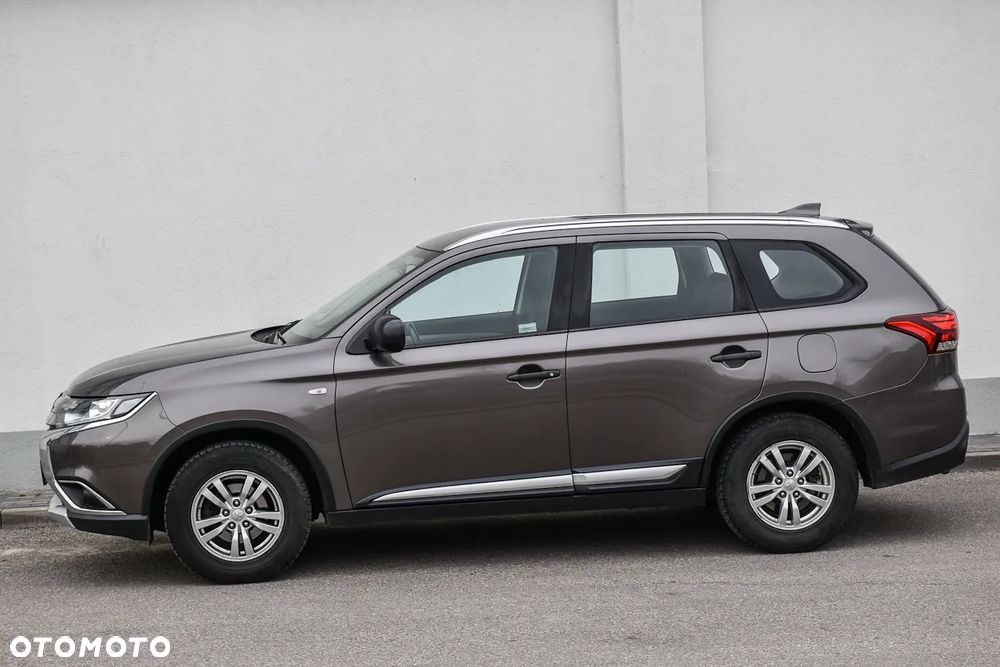 Mitsubishi Outlander 2.0 City Style 2WD - 16