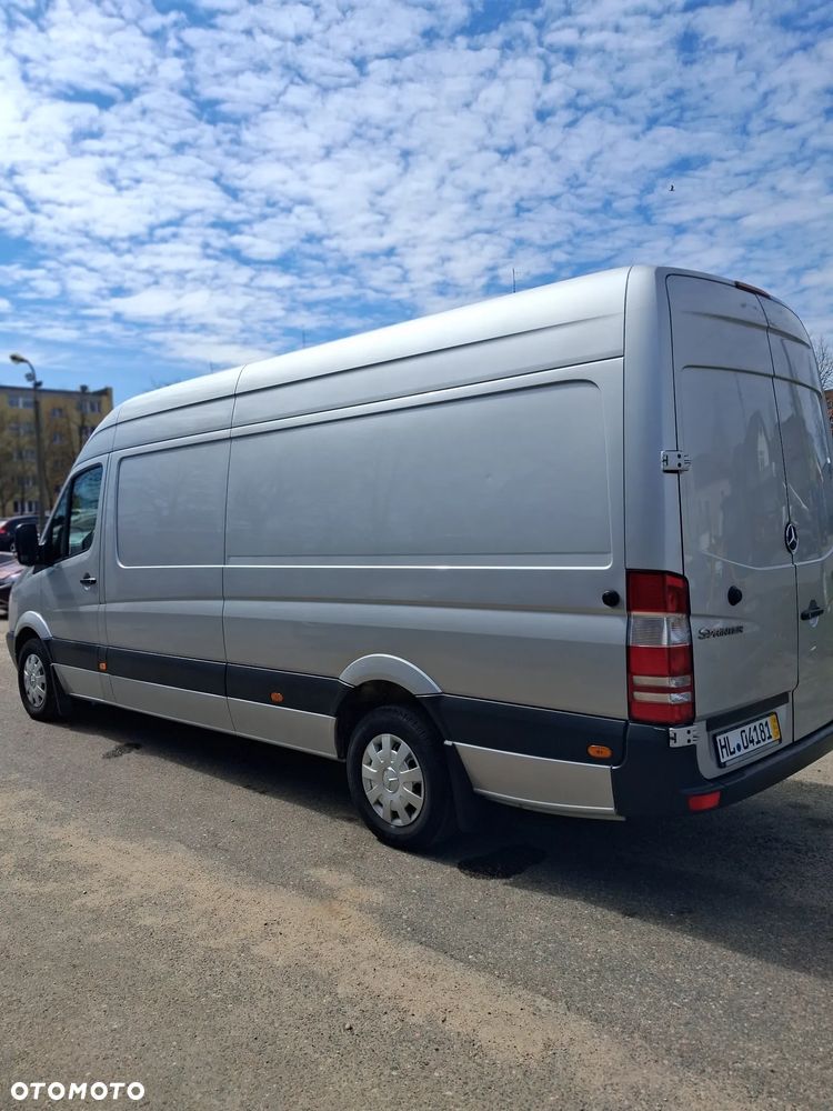 Mercedes-Benz Sprinter - 3