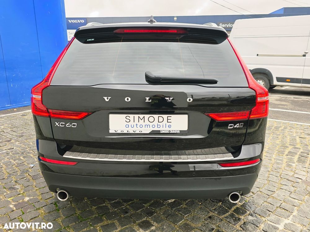 Volvo XC 60 D4 AWD Momentum - 4
