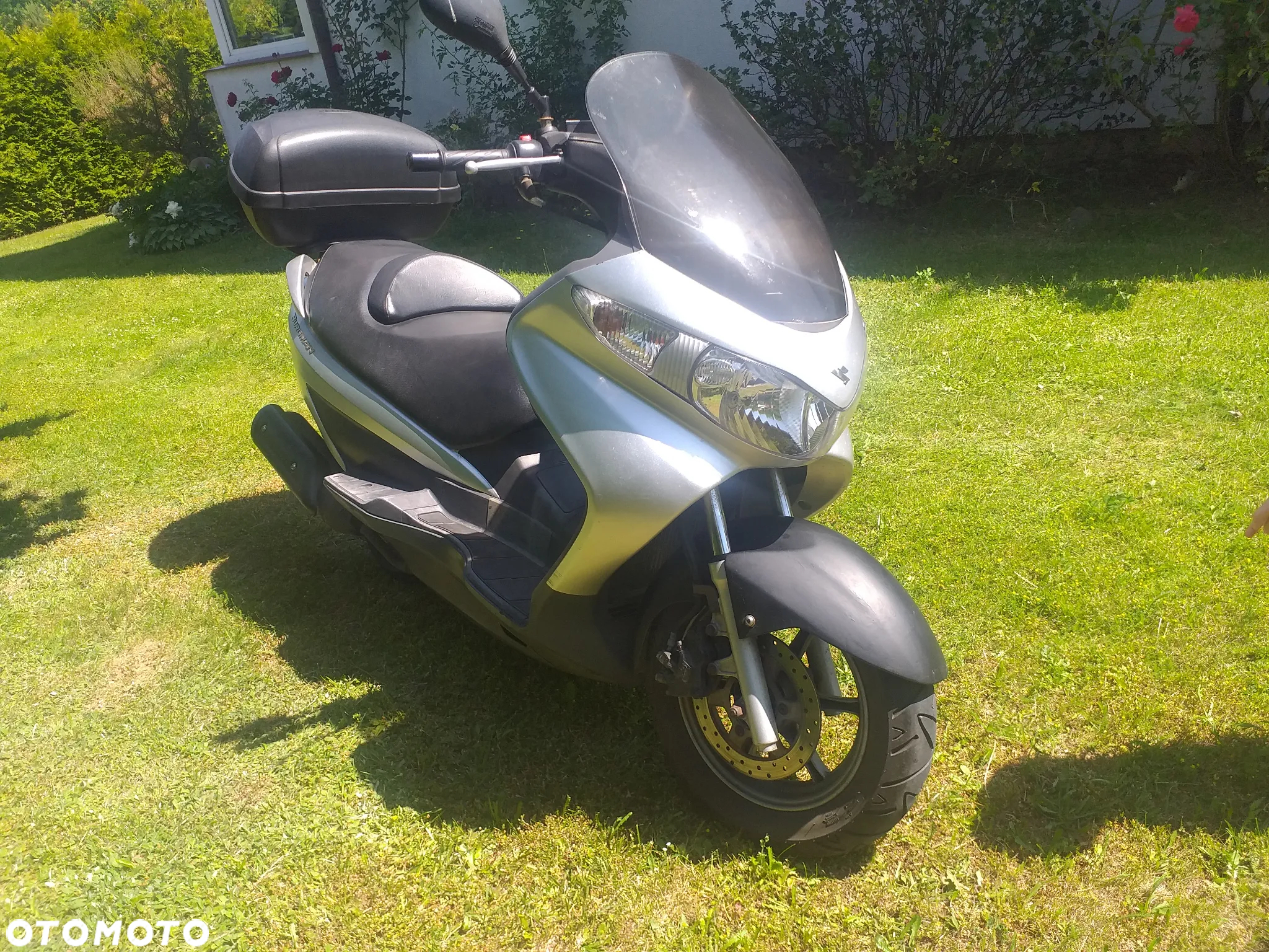 Suzuki Burgman - 9