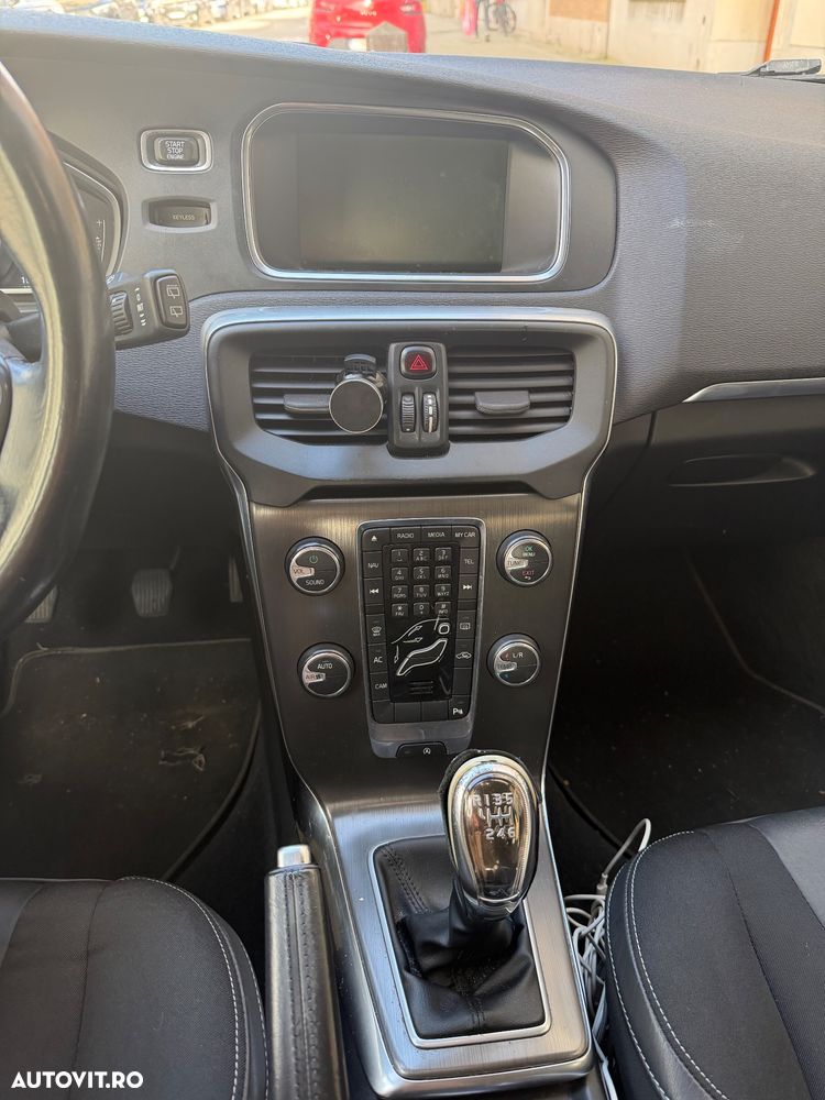 Volvo V40 D2 - 5