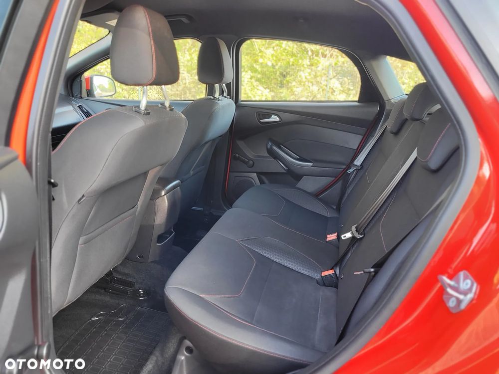 Ford Focus - 16